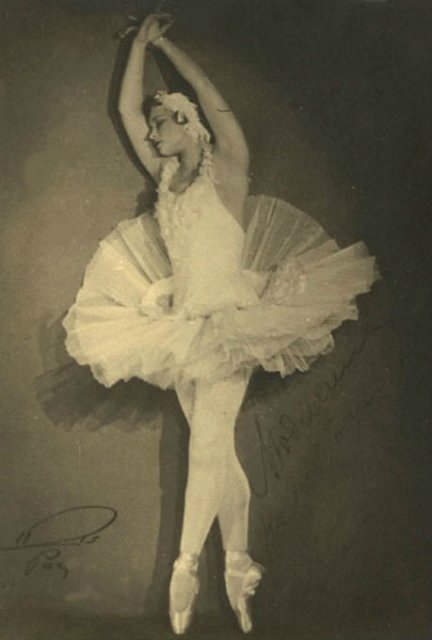 Голубая танцовщица или Магия балета. Фарфоровая коллекционная кукла от Донны Руберт