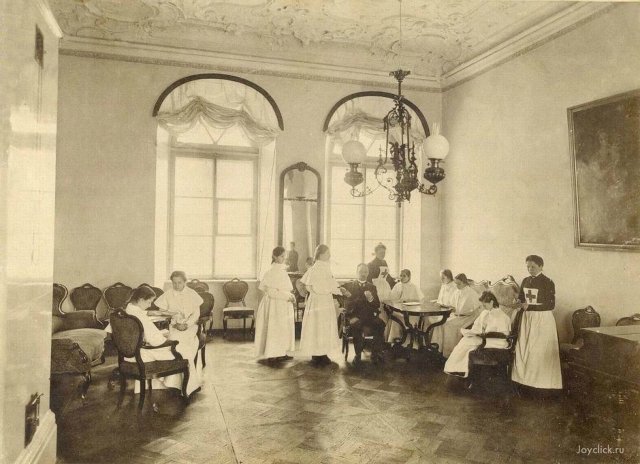 Ко Дню знаний. Из истории женского образования в России