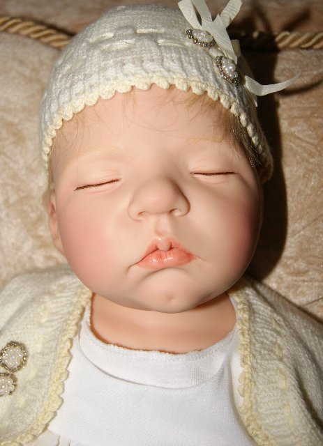 Hildegard Gunzel 2010 Resin Dolls - baby Miriam нежная булочка - сплюшечка