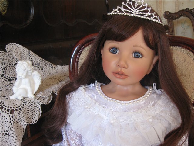 Нарядное платье для куклы