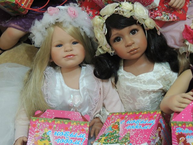 Вот и моя компания решила присоединиться к поздравлениям всех с Новогодними праздниками