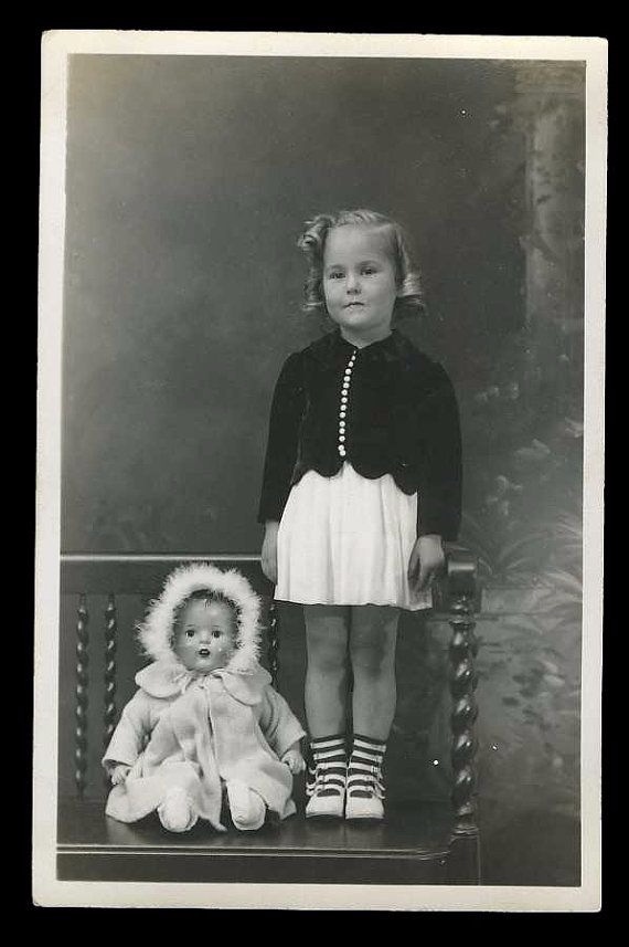 Старый фотоальбом. Девочки и куклы - продолжение