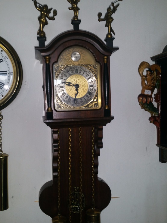 Старинные часы еще идут. Коллекция старинных часов - часть вторая