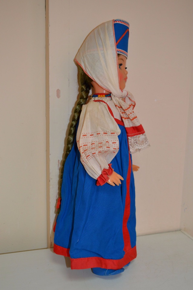 Фабрика 8 марта и серия "Куклы в старинных костюмах русских губерний"