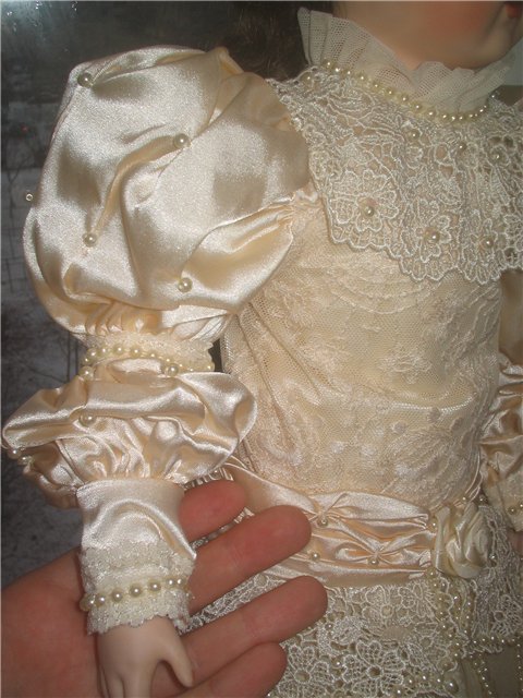 Невеста со старинного портрета - BEBE BRU от Patricia Loveless (фото 4)