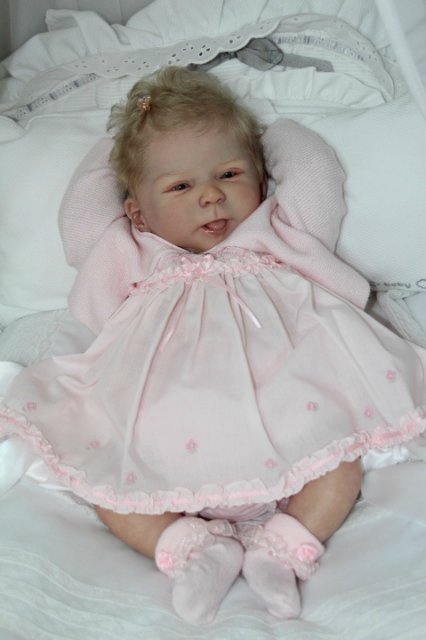 Прототип Cathy Кэти Olga Auer