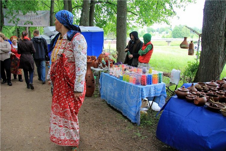 Троицкие гуляния у деревни Василёво, часть вторая. Архитектурно-этнографический музей под открытым небом "Василёво"