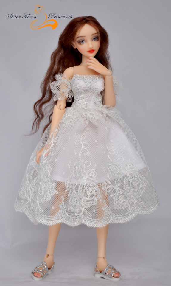 Девочки в кружевных платьях. Шарнирные куклы SisterFox | Бэйбики Девочки в кружевных платьях. Шарнирные куклы SisterFox (фото 8)
