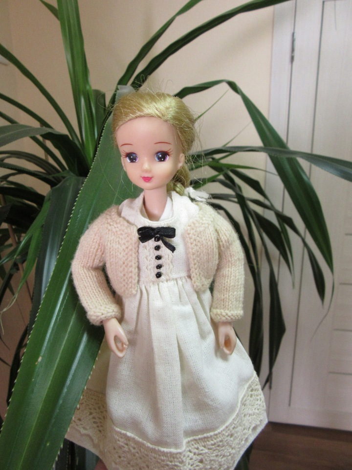 И вновь Хелена посещает логопедический кабинет... а заодно и рассматривает садик