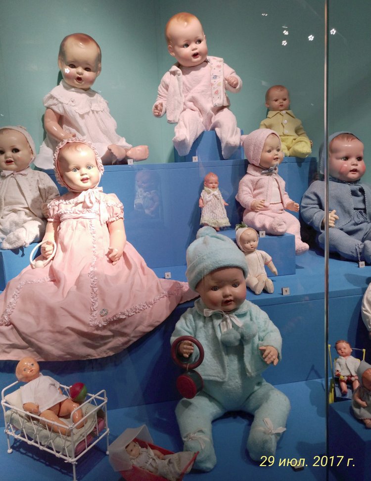 Выставка «Все лучшее – детям. Игрушки 1950–1980 годов из коллекции Сергея Романова». Часть 1