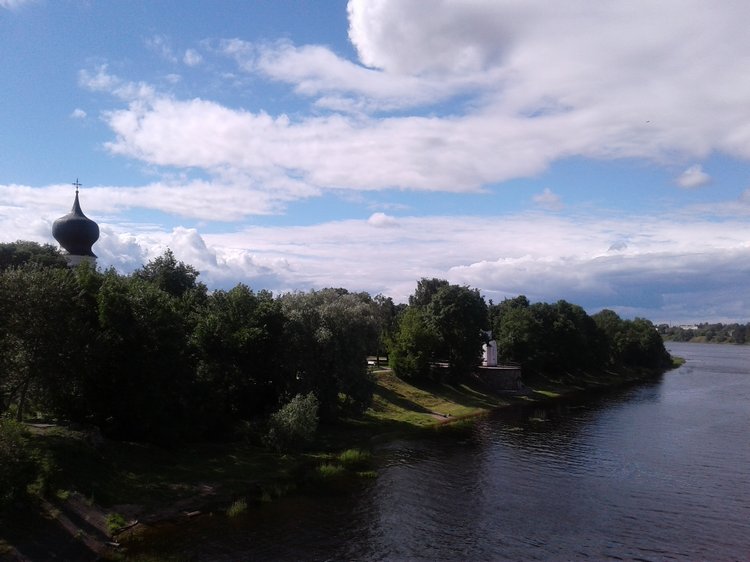 Псков: из лета в лето. Прогулки по городу и куклы