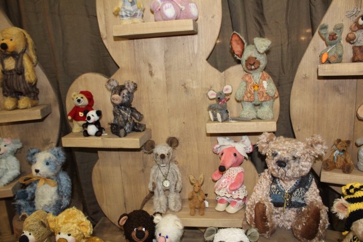 Выставка мишек, кукол и кукольной миниатюры в Голландии 2017 - часть пятая