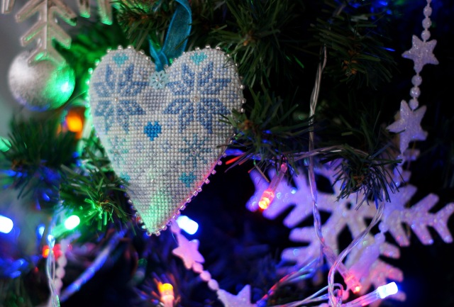 Новый год ручной работы . Вышивка