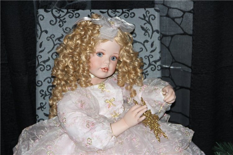 Чудо по имени Барбара, фарфоровая куколка от Донны Руберт (фото 3)