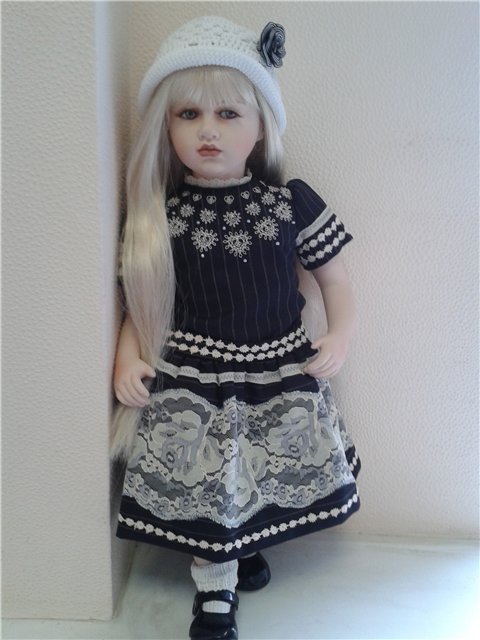 Очаровательная фарфоровая кукла Валентина от Mundia Collection (фото 6)