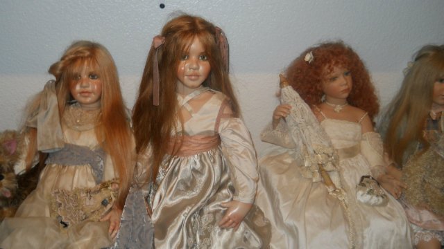 Уникальная коллекция кукол из Техассa - продолжение