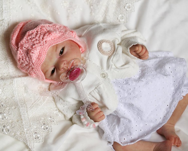 Маленькая кукла реборн Лия из молда ТиныКеви (фото 6)