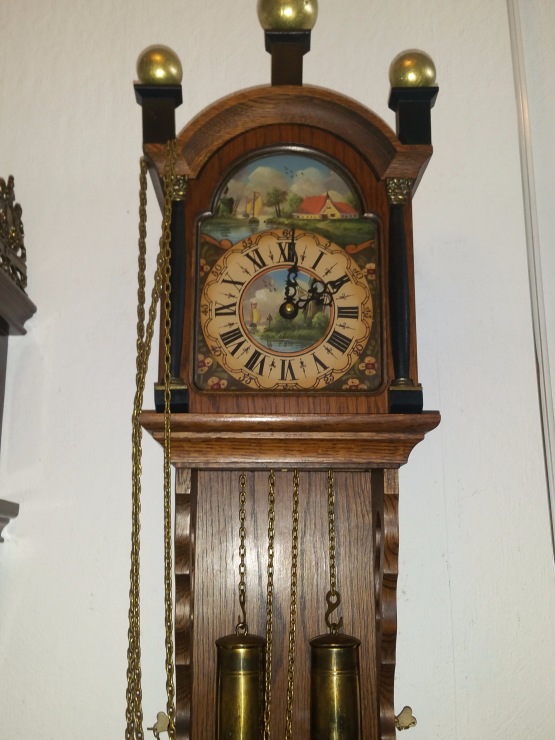 Старинные часы еще идут. Коллекция старинных часов - часть вторая