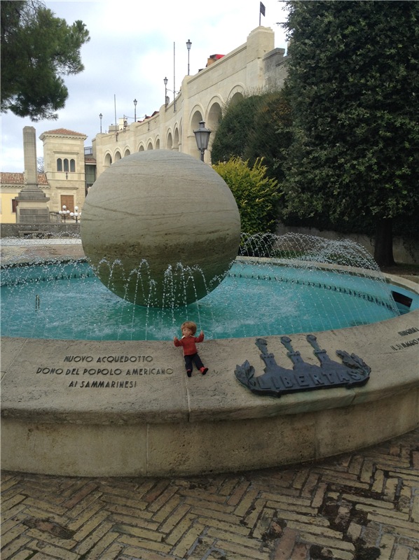 Приключения Минуш в Италии Часть 1. Сан-Марино. Государство в облаках