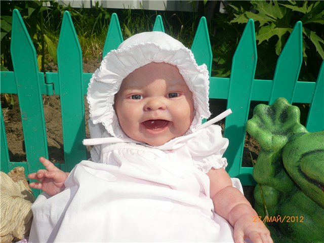 Лолочка гостит у бабушки Лены