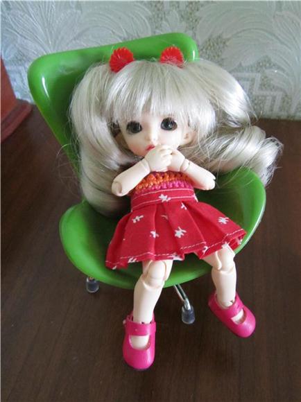 А вы любите играть в куклы!? Утро двух девчонок