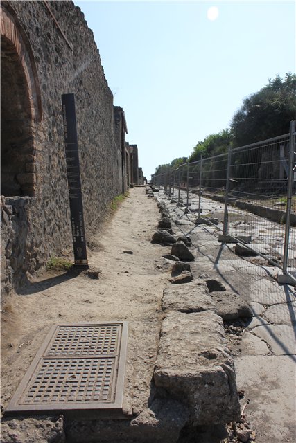 Путешествие по древнему римскому городу Помпеи и вулкану Везувий (фото 9)