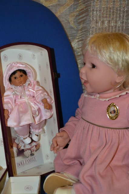 Дом-саквояж для малышки-мулатки от Ли Миддлтон