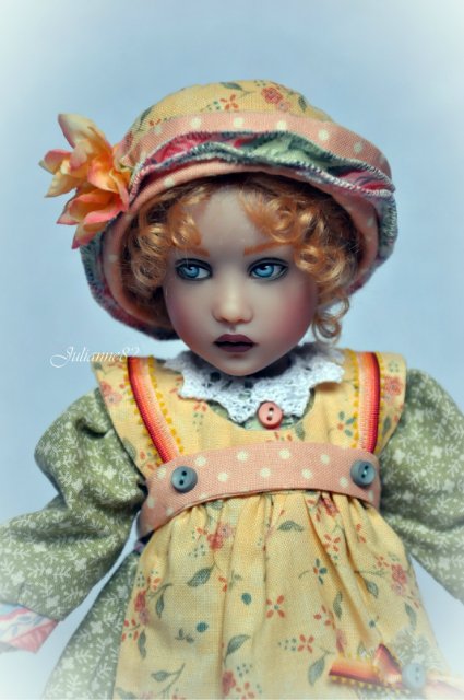 Оливия - девочка от Helen Kish