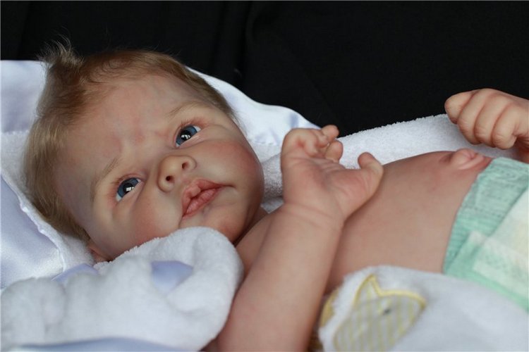 Мои новенькие малыши реборн Ванечка и Виолетта