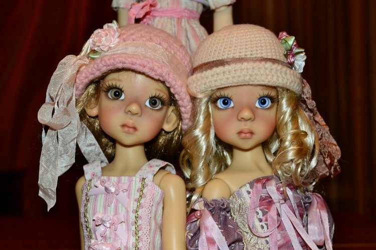 Платья для девчонок. Layla & Layla & Larissa Kaye Wiggs