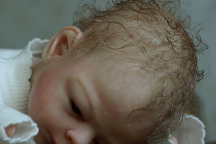 Маленькая кукла реборн Лия из молда ТиныКеви