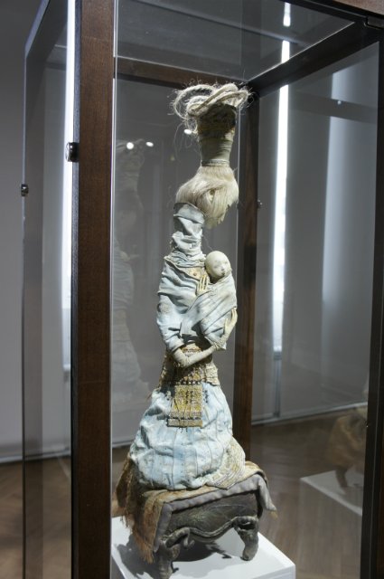 Выставка кукол по эскизам главного художника фильма "Монгол" - Даши Намдакова