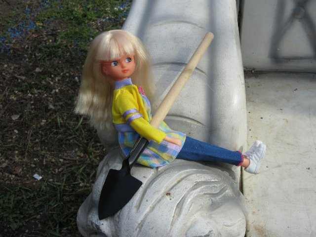 Юные кладоискательницы, или Офелия и Луни развлекаются (фото 3)