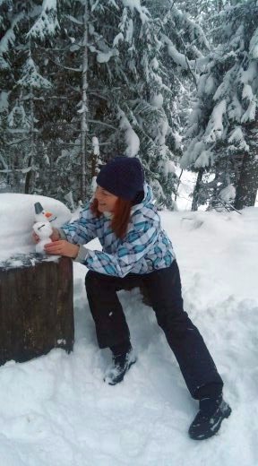 Прогулка в заснеженный лес с Морисом