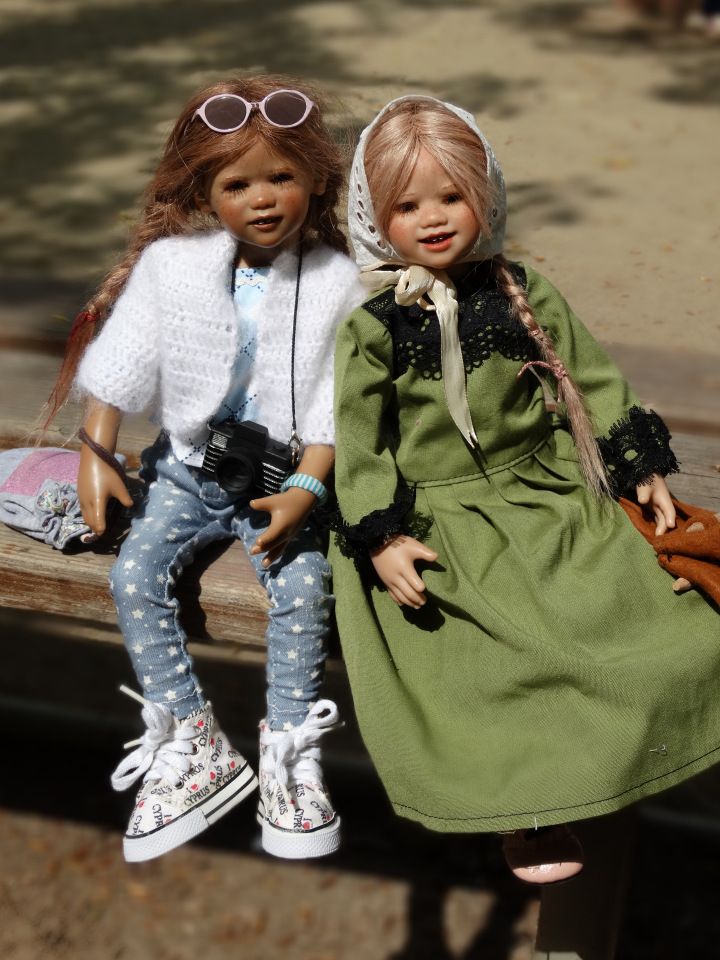 Девочки из разных эпох. Куклы Аннет Химштедт. Или с любимыми не расставайтесь