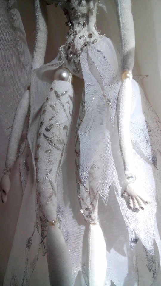 Коллекция кукол "Свет и Тень Хрустального Озера": Осколок Льда (фото 3)