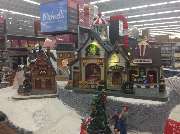 Праздник к нам приходит — Новый год и Рождество: праздничные фото кукол