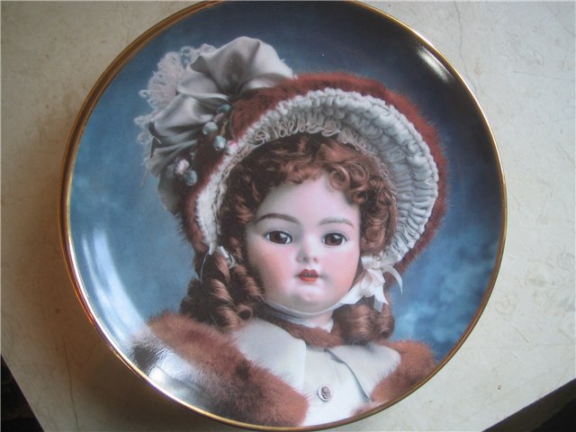 Моя коллекция тарелочек - куколок (фото 9)