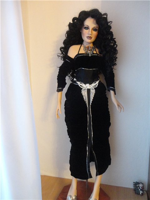 Моя черноволосая красавица Татьяна. Фарфоровая кукла