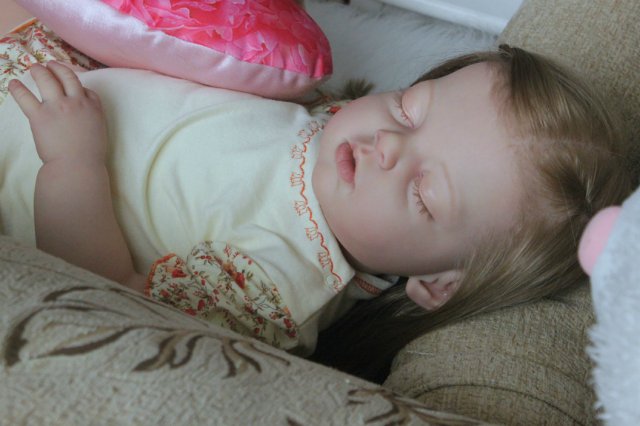 Сестенки Арианночки. Куколки реборн Виктории Вишни (фото 5)