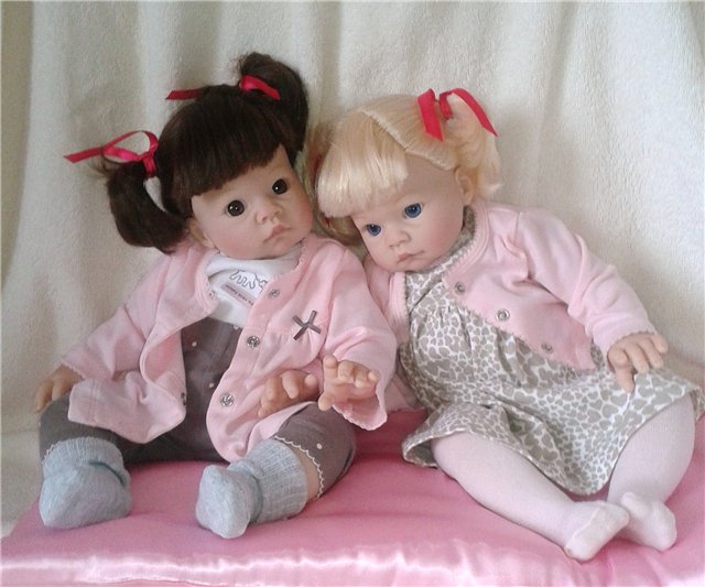 Как наши куклы скучают. Lee Middleton - Саванна, Реган