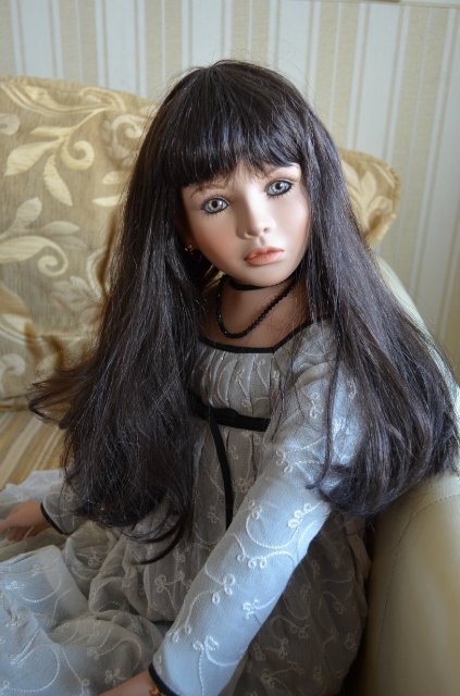 Фарфоровая кукла Равен с веткой орхидеи от Angela McNeely, Ruby Doll Collection (фото 10)