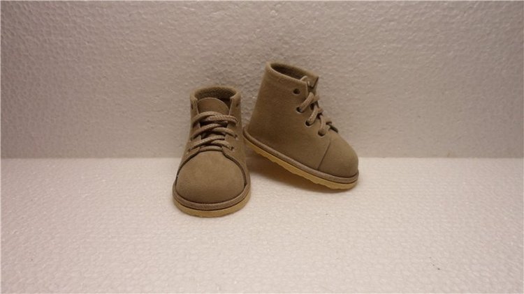 Ботиночки из кожи нового размера: 4,7 см на 2,2 см