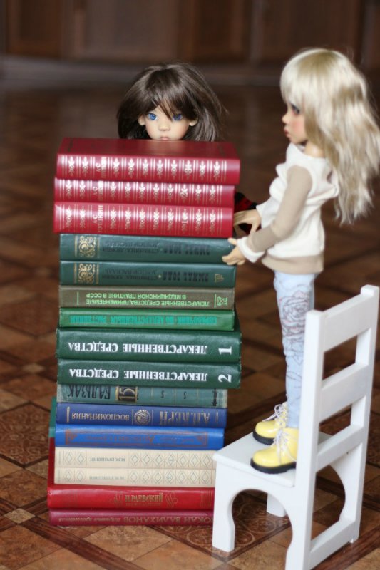 Куклы Кае Вигс и любовь к чтению