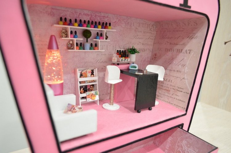 Полочка с миниатюрой "Маникюрный салон"+шкатулка+светильник (фото 9)