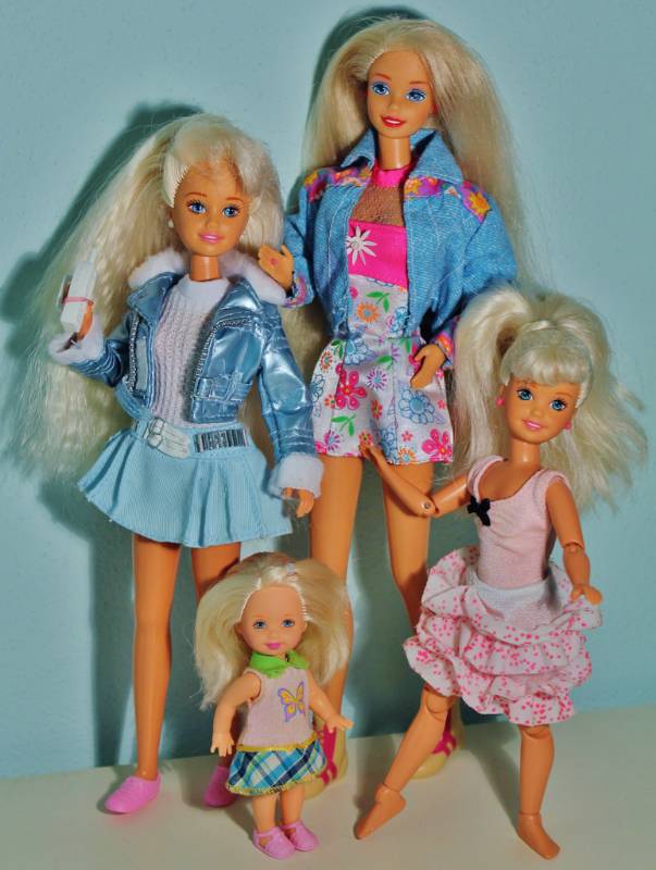 Эволюция куклы Барби и ее сестер
