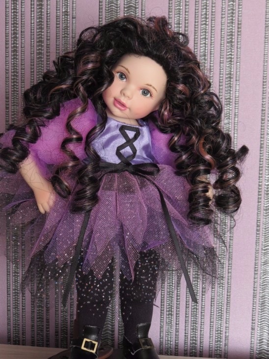 Неожиданно для меня, прилетела ко мне чудная фарфоровая ведьмочка (фото 2)