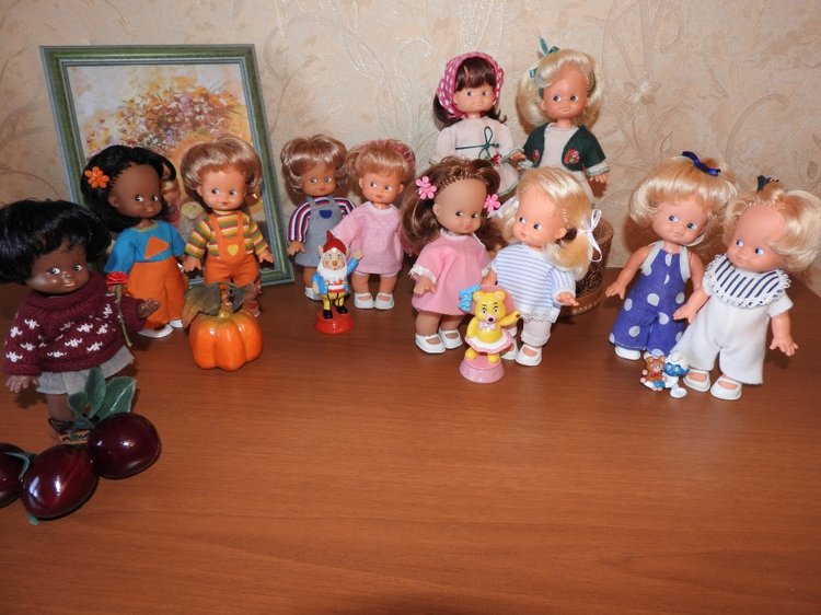 Заманчивое увлечение. Маленькие куколки ГДР - косолапки, 17 см, кто они