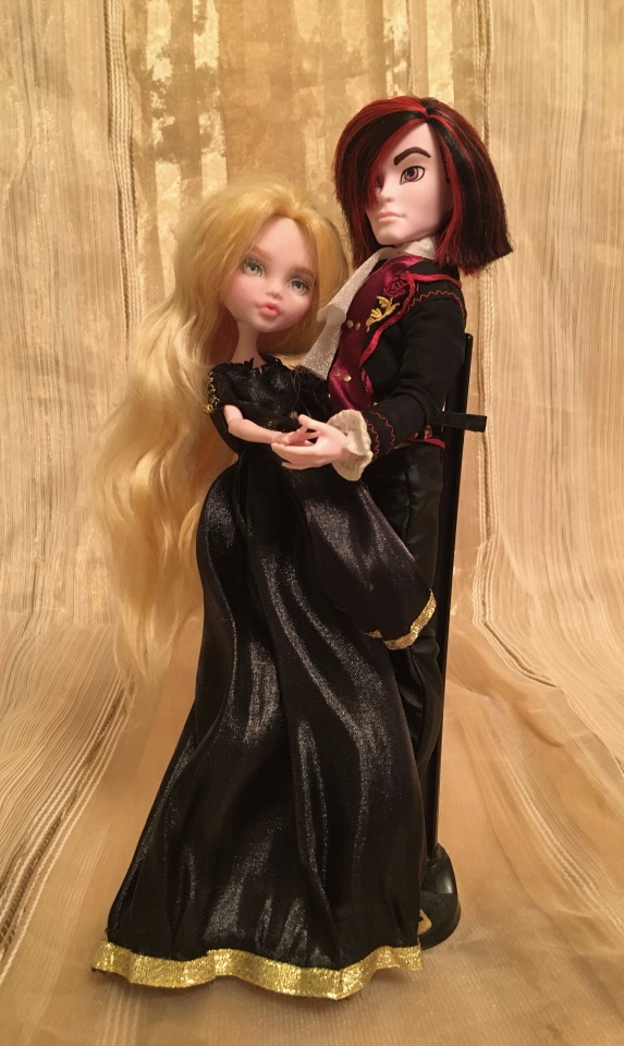 Этюд в персиковых тонах или коллекция монстров