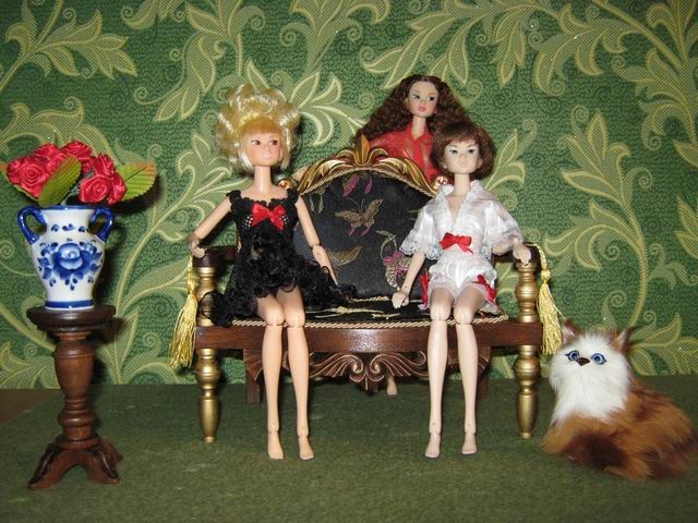 Мебель для кукол масштаба 1/4 и 1/6 (фото 8)